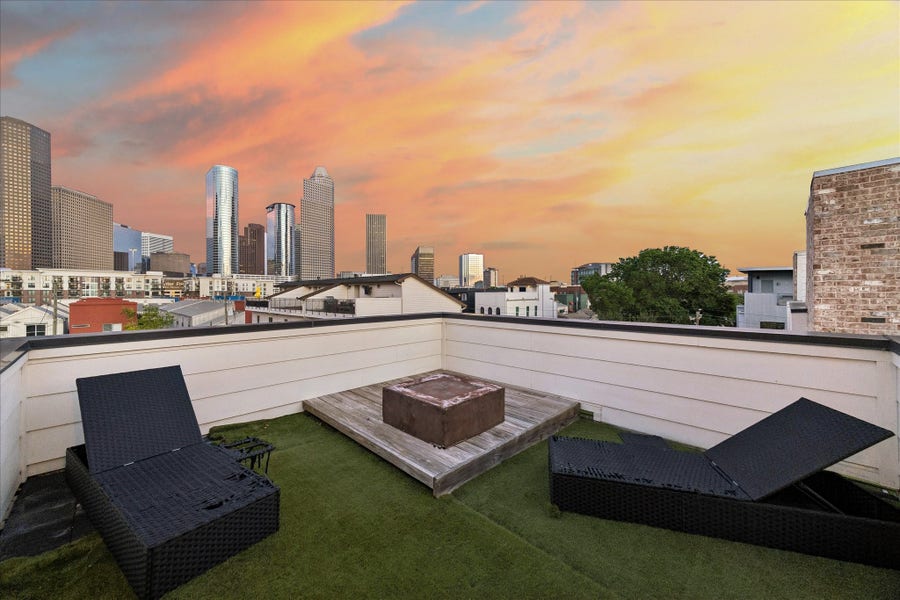 Property photo for 1012 Robin Street, Houston, TX