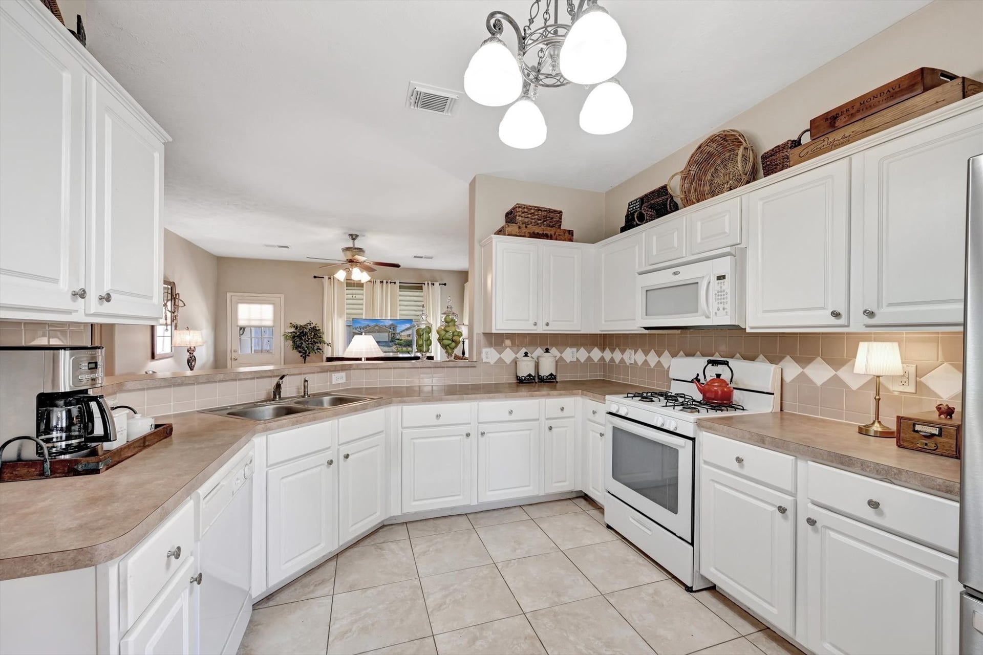 4510 Arbor Lane, Pasadena, TX 77505 4510 Arbor Lane, Pasadena, TX 77505