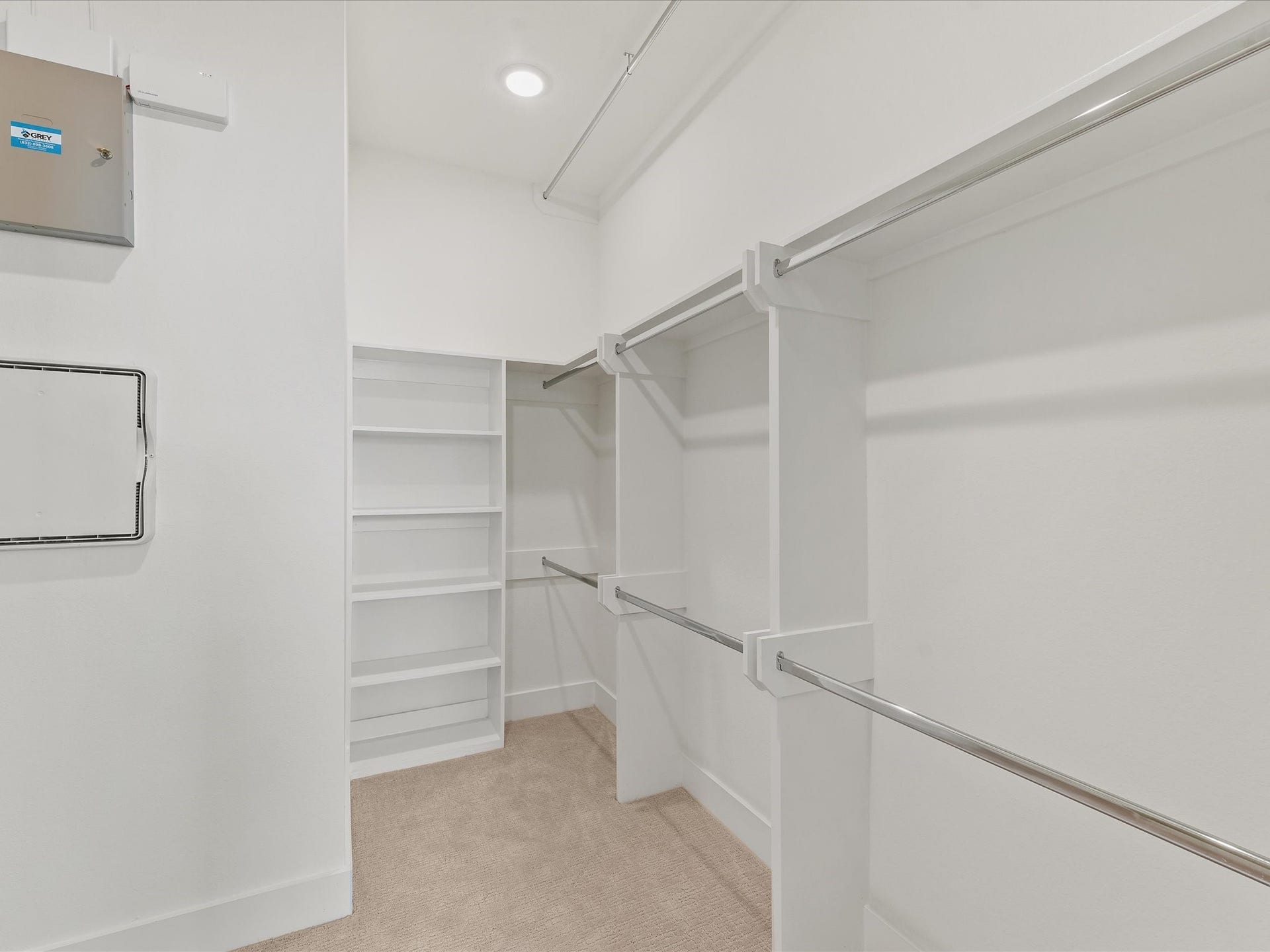 1804 Del Norte Street, #E, Houston, TX 77018 Primary Closet