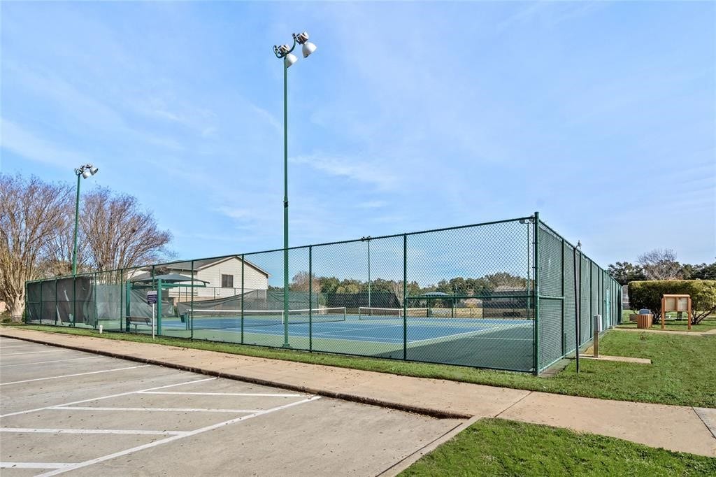 2035 Shorewood Lane, Sugar Land, TX 77479 Community Tennis Courts, volley ball and pickel ball