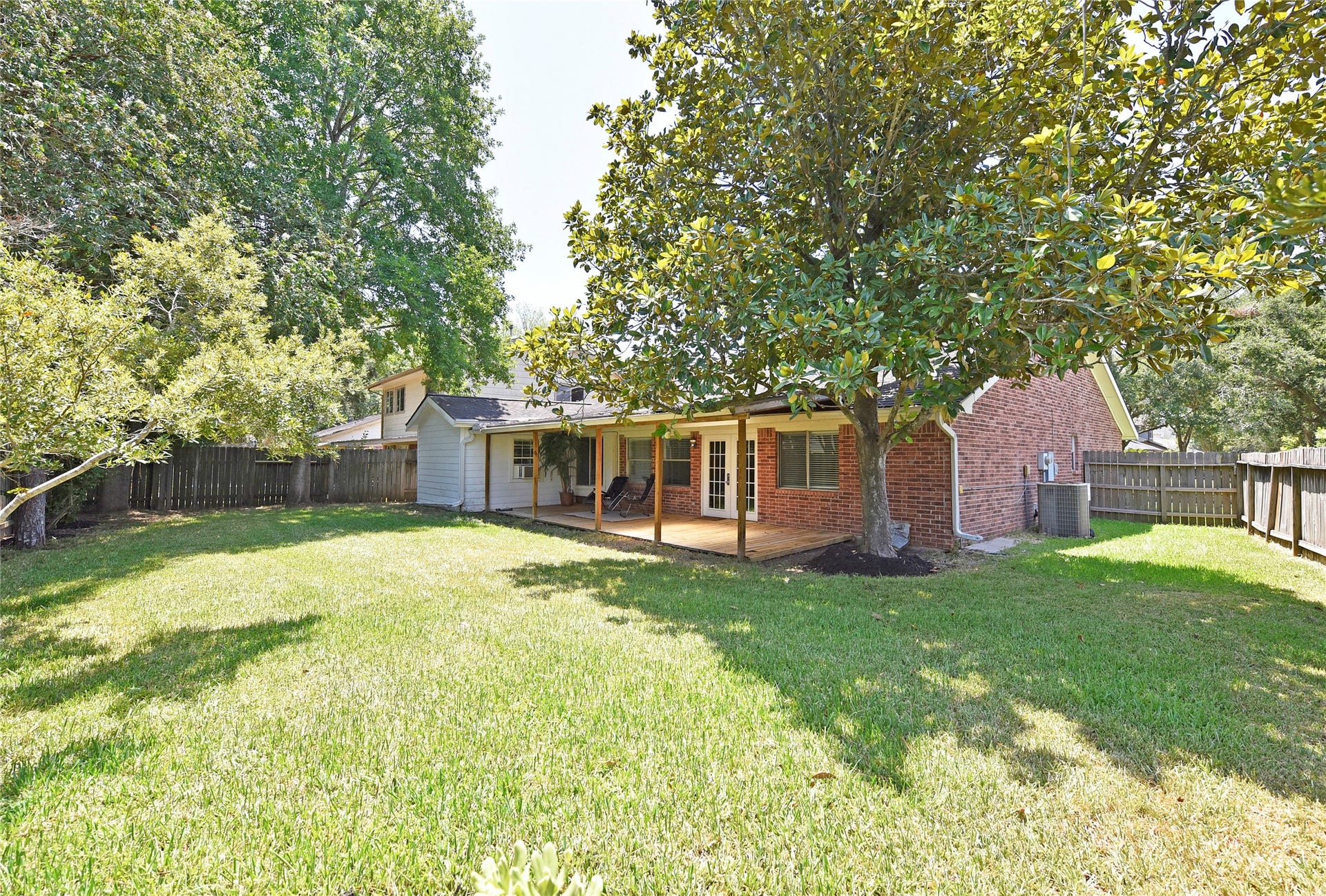 2035 Shorewood Lane, Sugar Land, TX 77479 Enjoy the large covered deck,