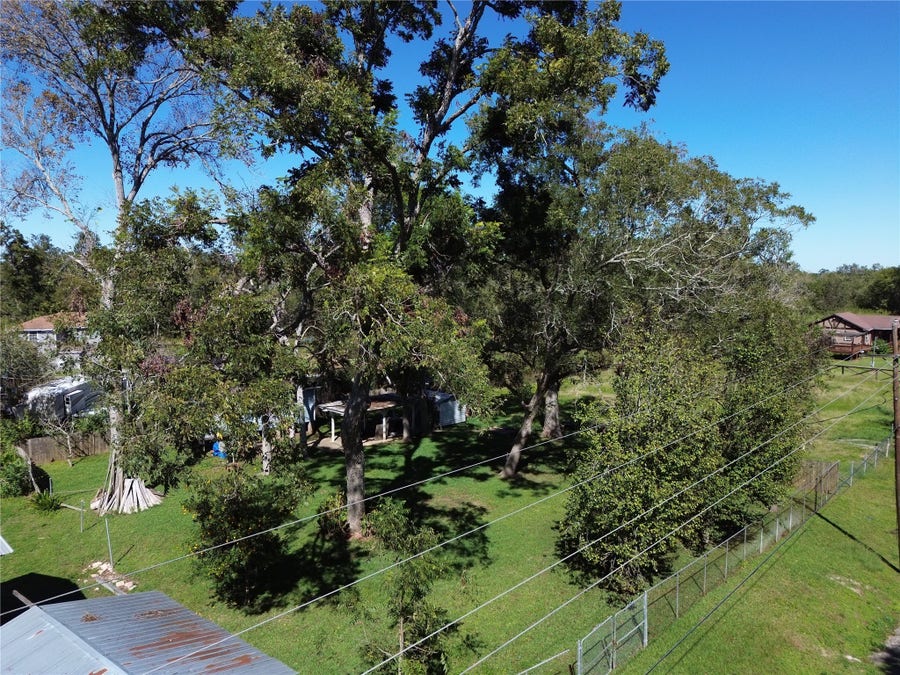 Property photo for 170 N County Road 30, Angleton, TX