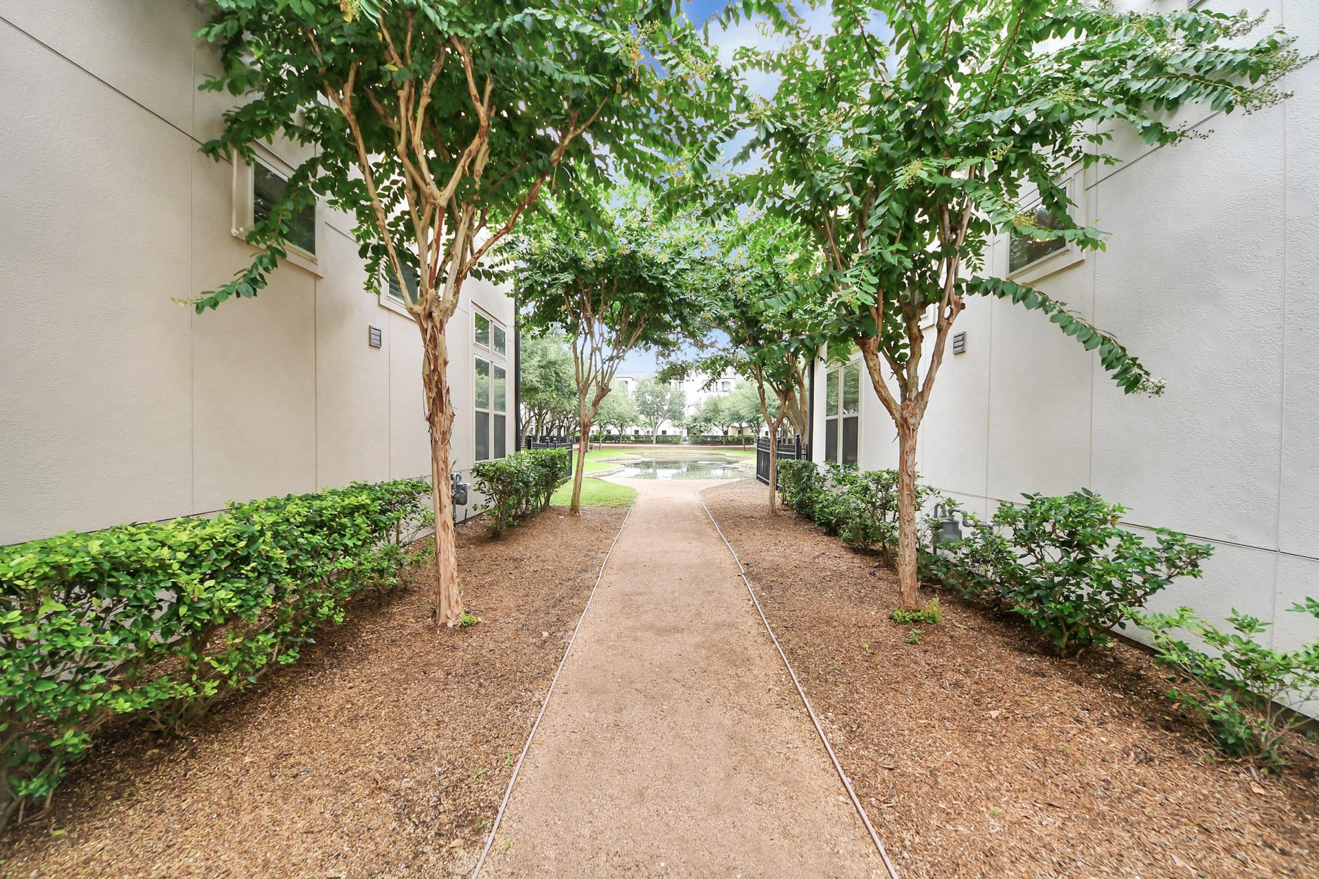 10928 Wrenwood Park, Houston, TX 77043 10928 Wrenwood Park, Houston, TX 77043