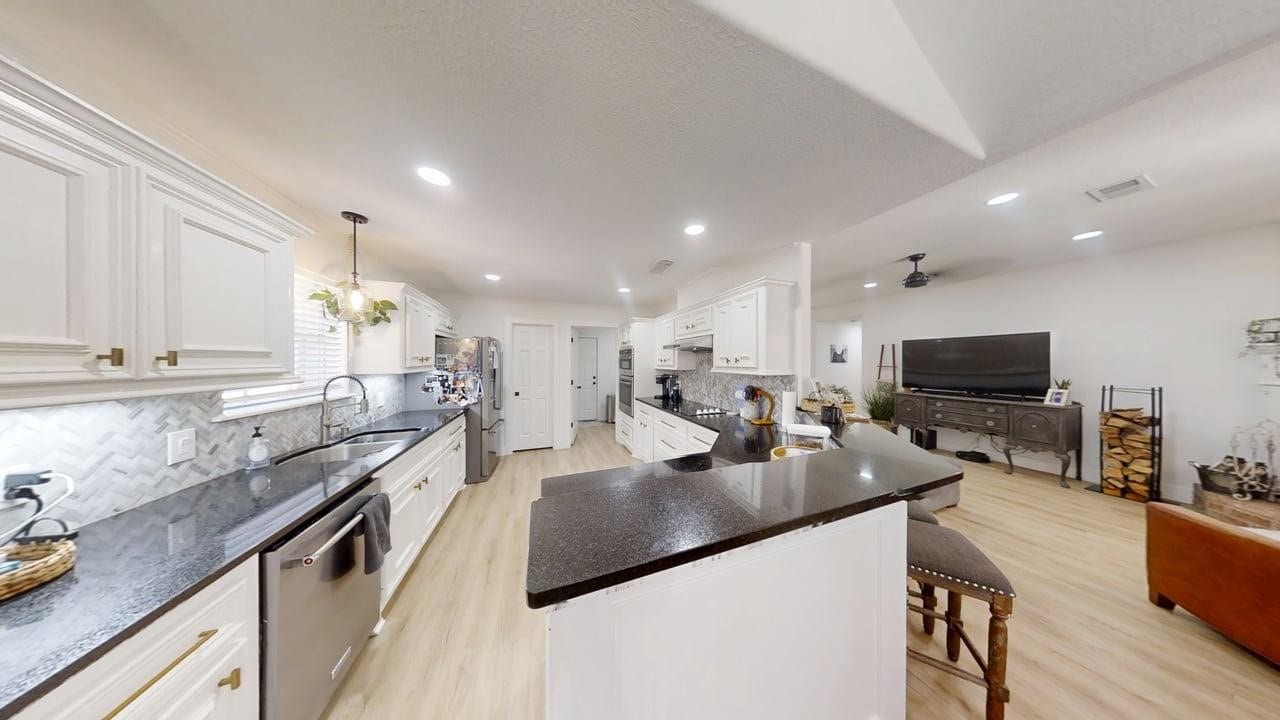 13934 Dolphin Drive, Willis, TX 77318 13934 Dolphin Drive, Willis, TX 77318