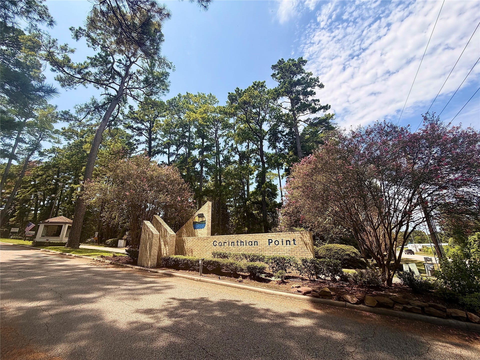 13934 Dolphin Drive, Willis, TX 77318 13934 Dolphin Drive, Willis, TX 77318