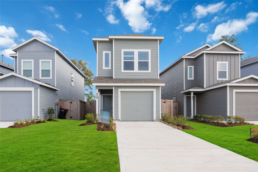 Property photo for 939 Pertuso Lane, Huffman, TX