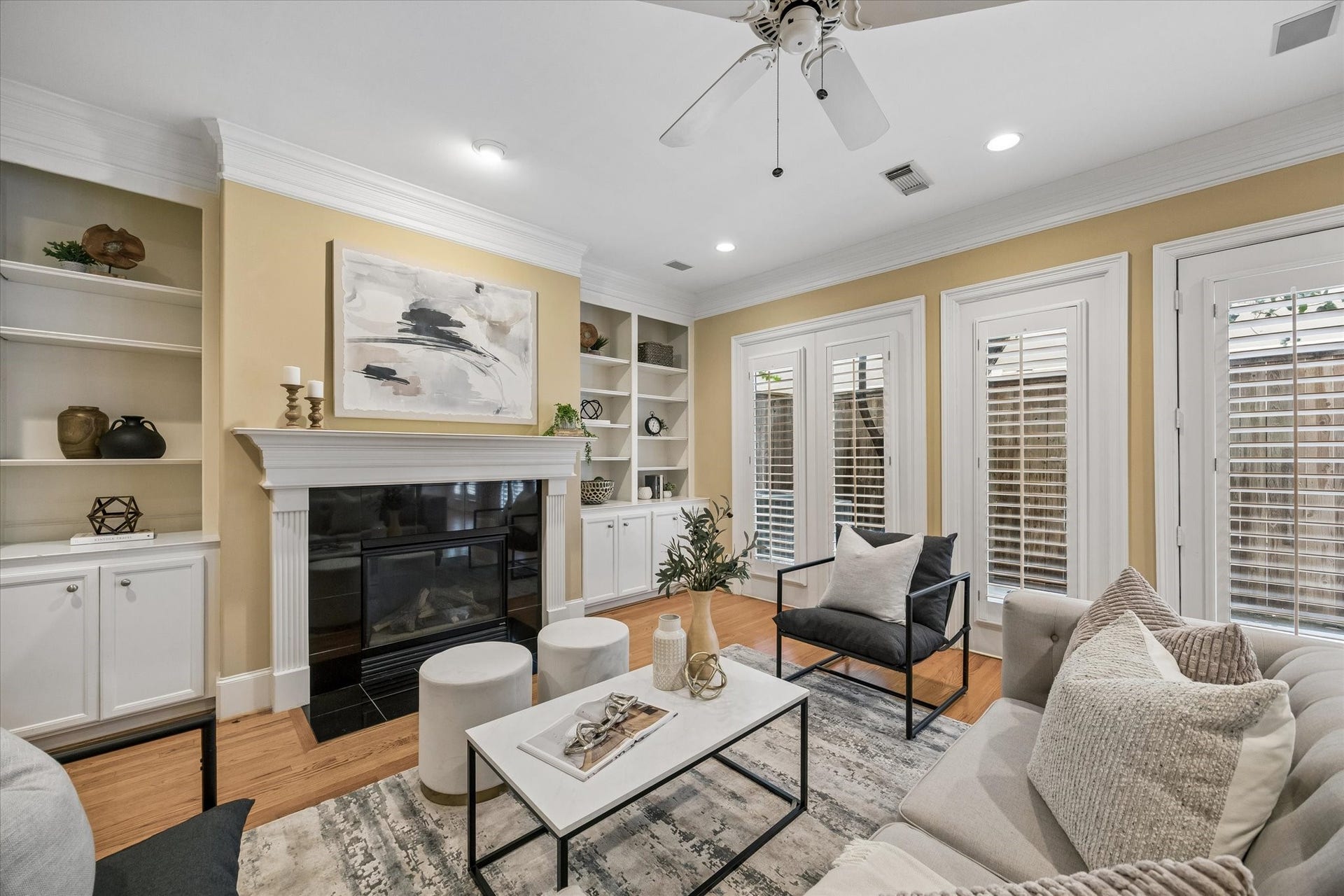 2426 Nantucket Drive, #B, Houston, TX 77057