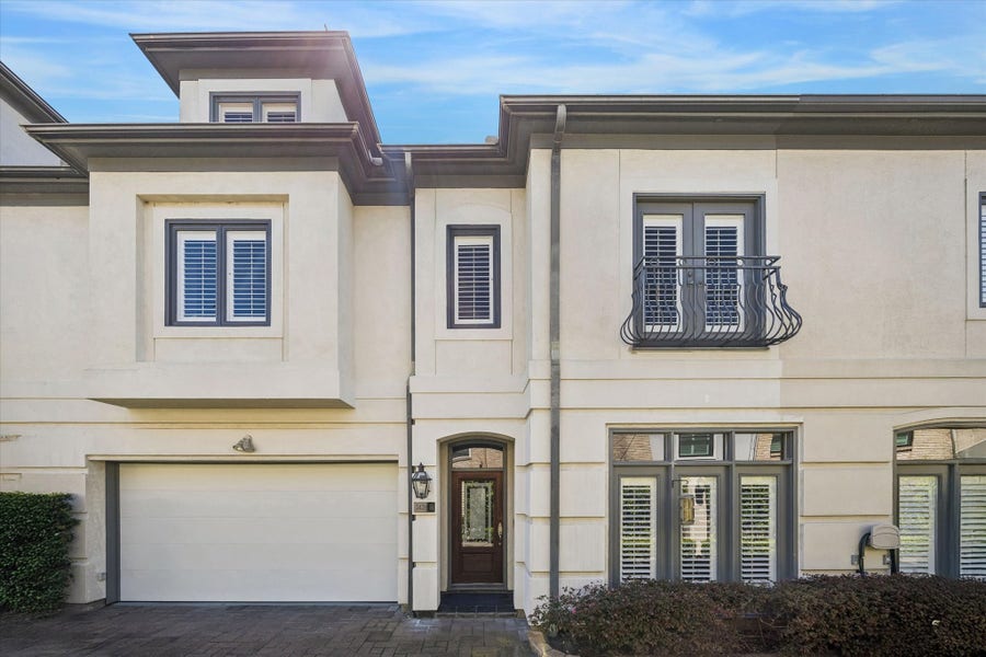 Property photo for 2426 Nantucket Drive, #B, Houston, TX