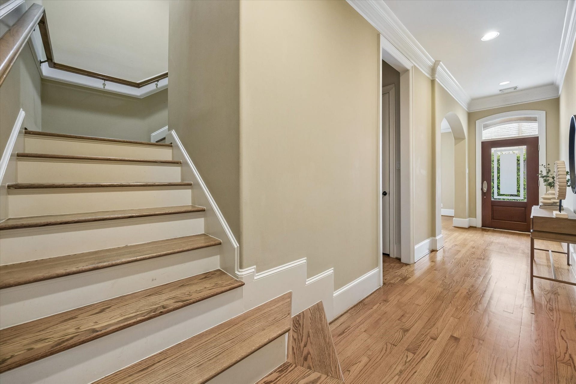 2426 Nantucket Drive, #B, Houston, TX 77057