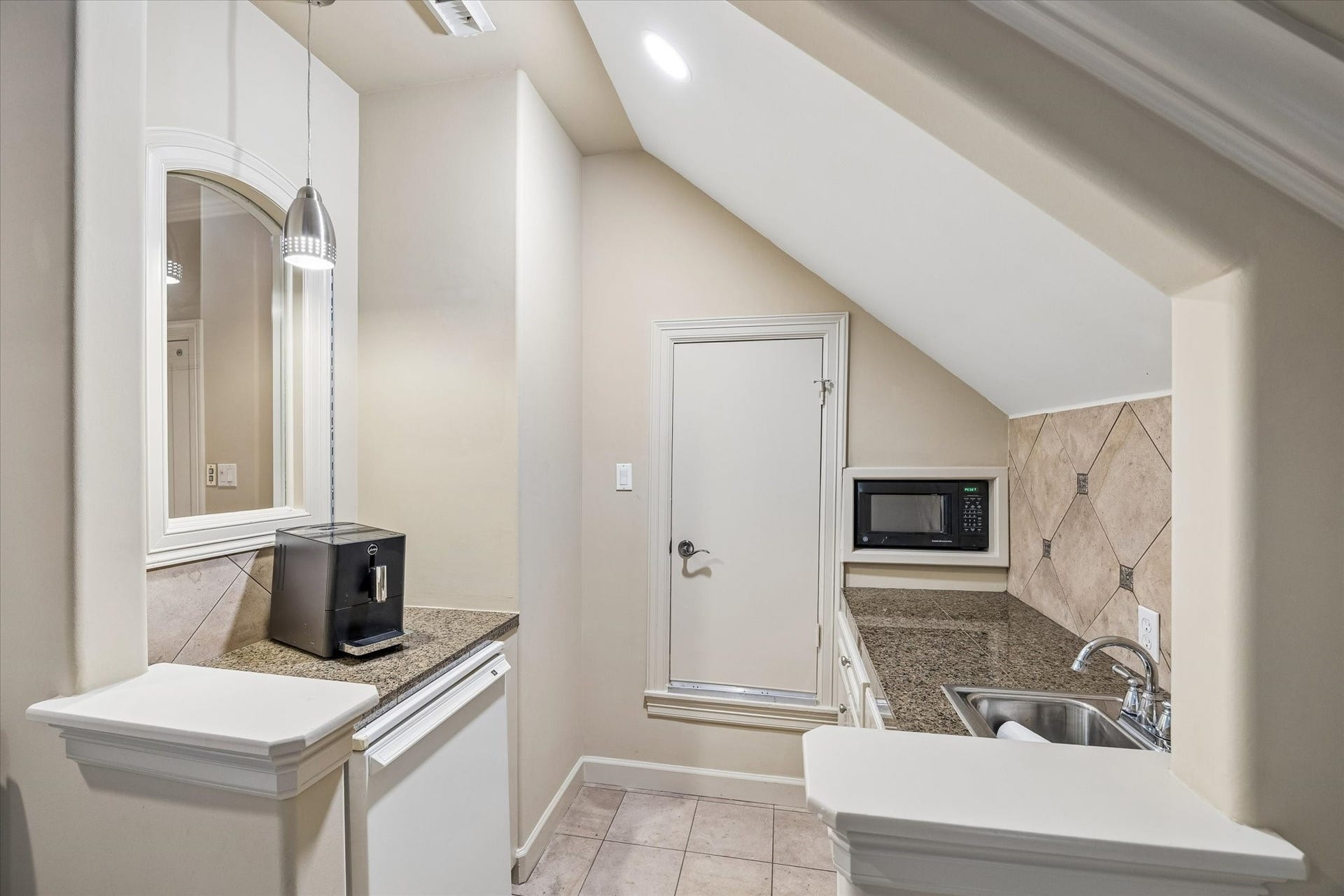 Kitchenette