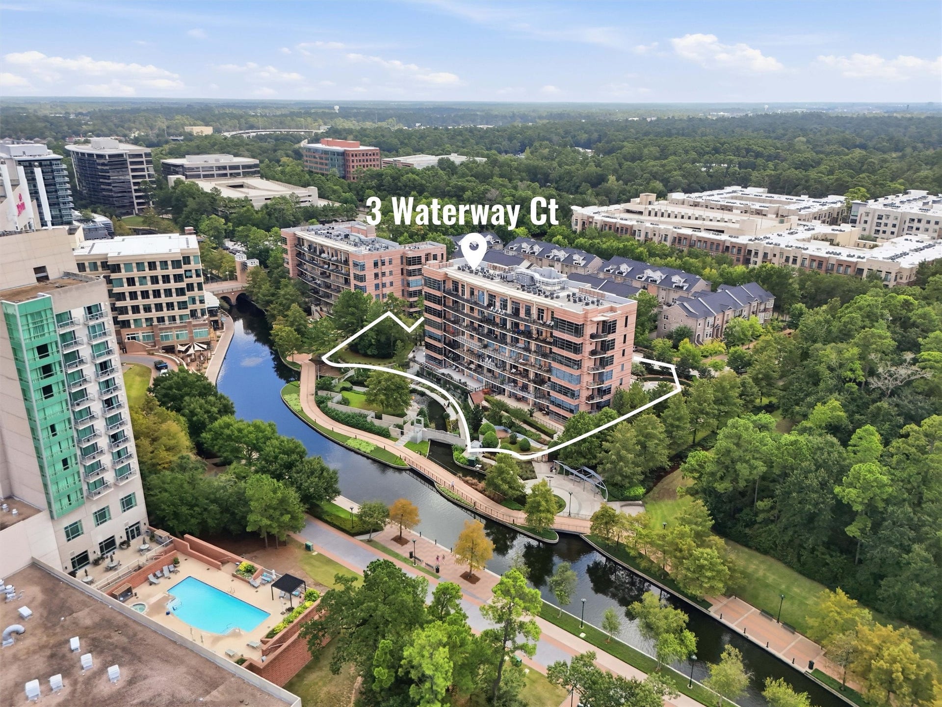 3 Waterway Court, #2D, The Woodlands, TX 77380 Enjoy the convenience of nearby shopping, dining, entertainment, and beautifully landscaped surroundings.