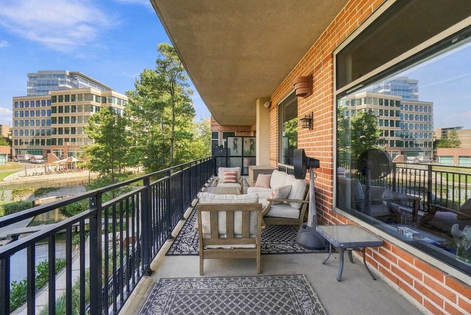 3 Waterway Court, #2D, The Woodlands, TX 77380 Extend your living space outdoors with a spacious covered balcony overlooking the beautiful Waterway surroundings.