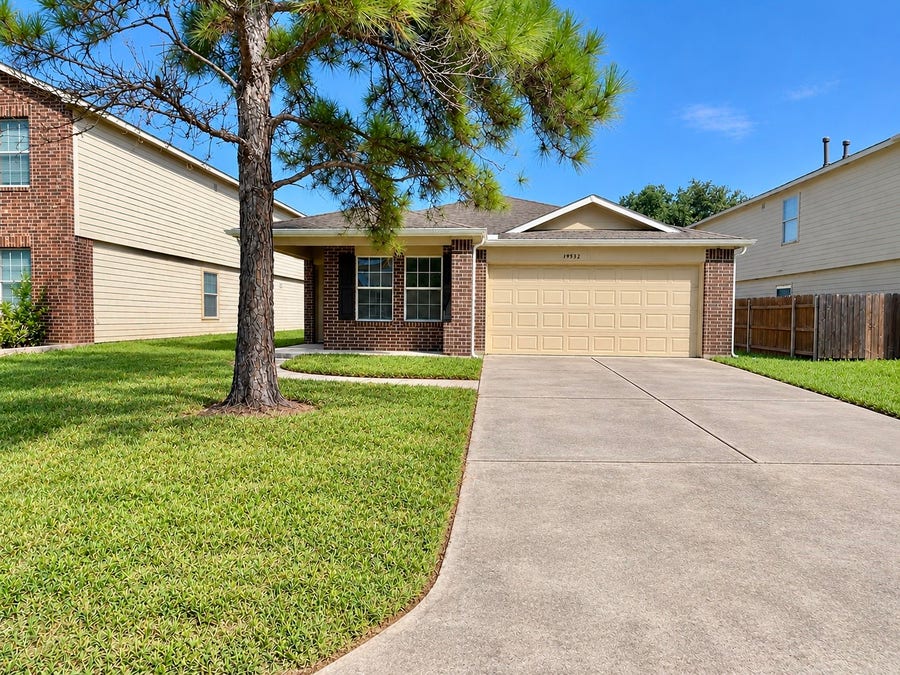 Property photo for 19522 Cliff Sage Court, Cypress, TX