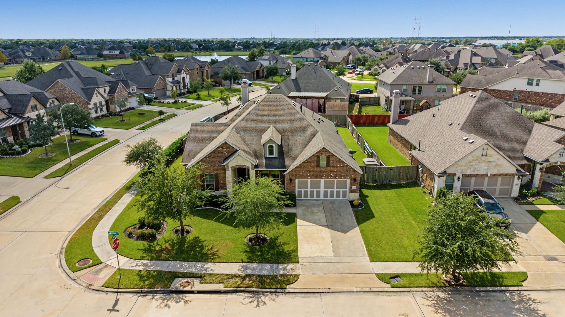13502 Sorghum Drive, Rosharon, TX 77583