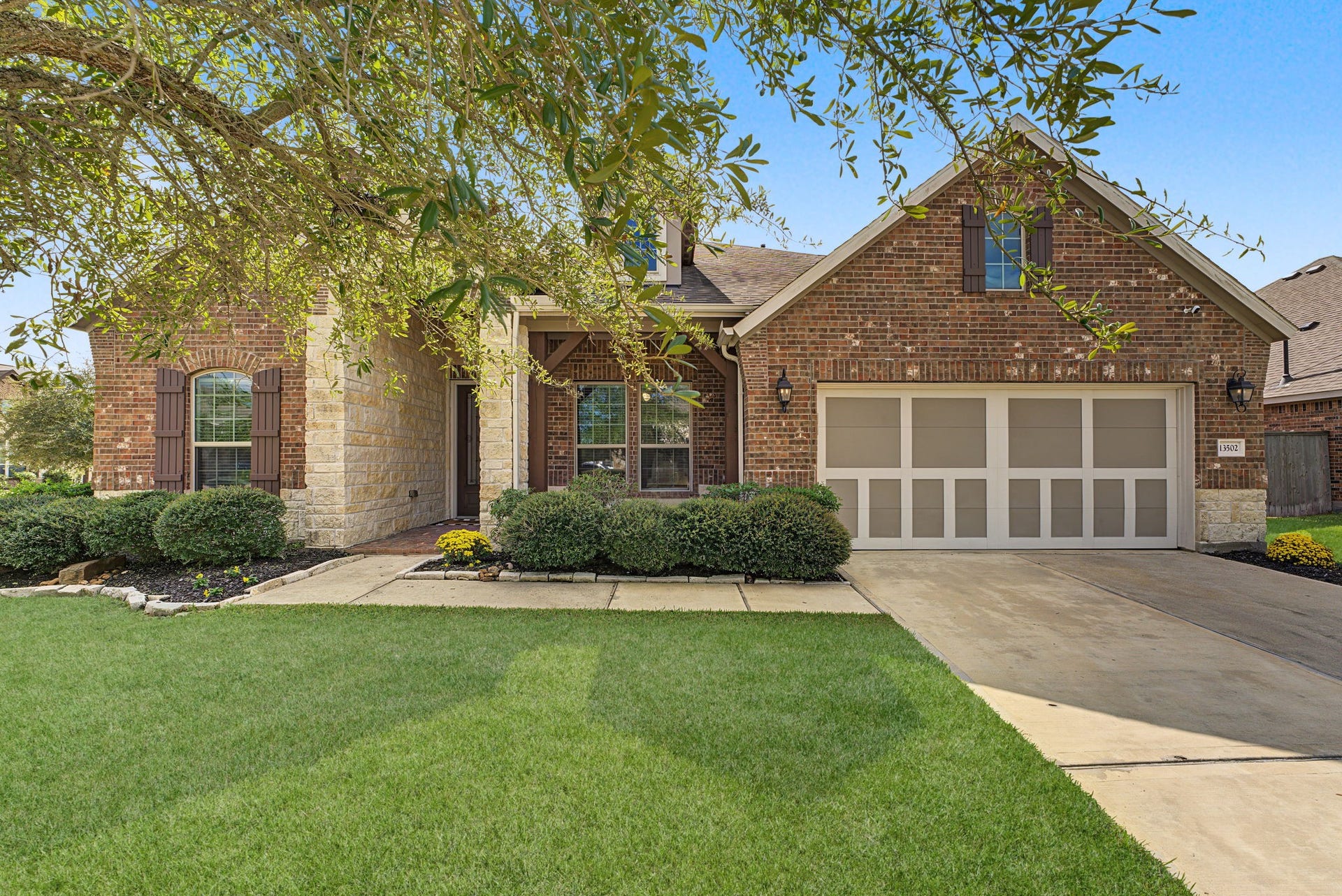 13502 Sorghum Drive, Rosharon, TX 77583