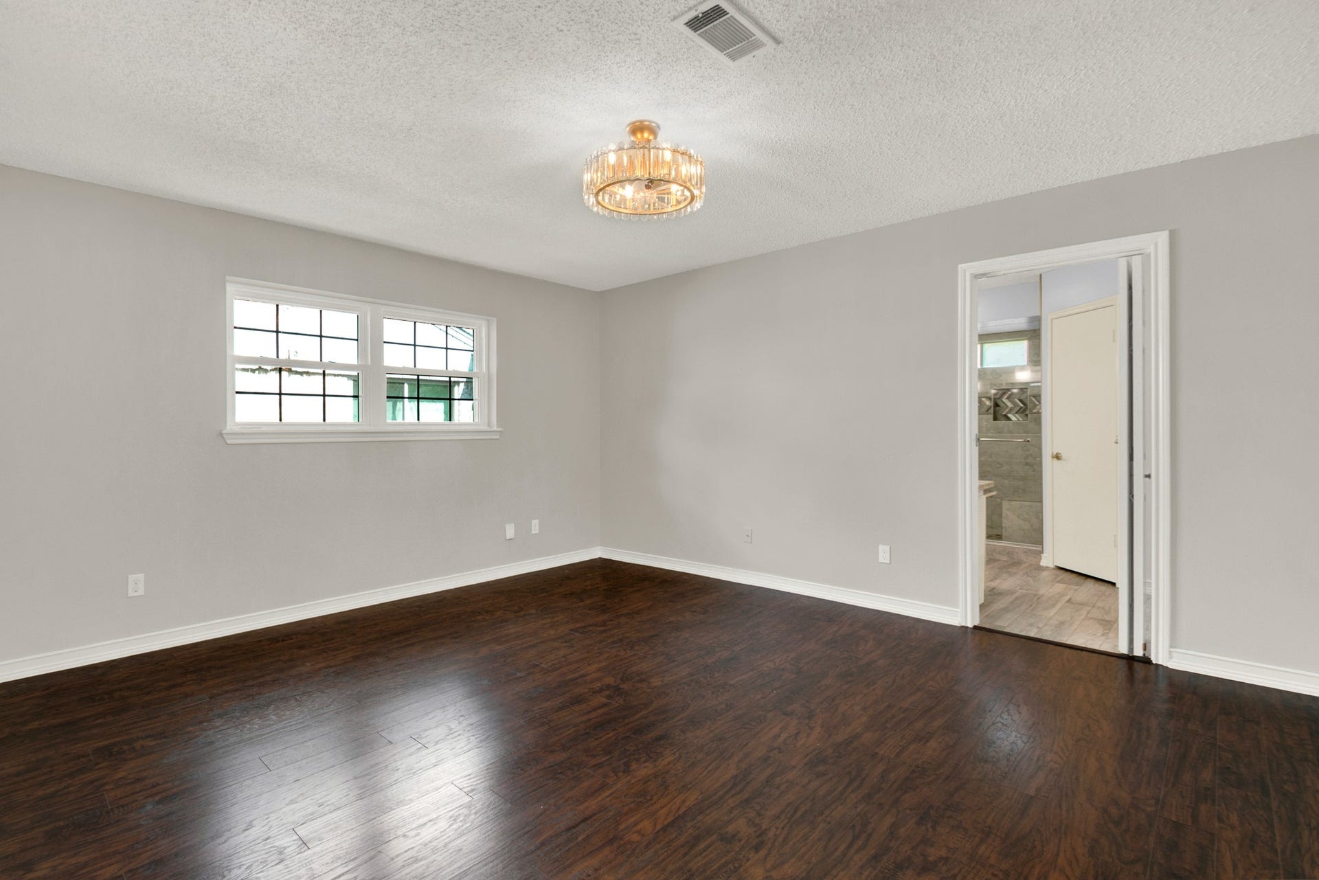 5315 Lawn Arbor Drive, Houston, TX 77066 5315 Lawn Arbor Drive, Houston, TX 77066