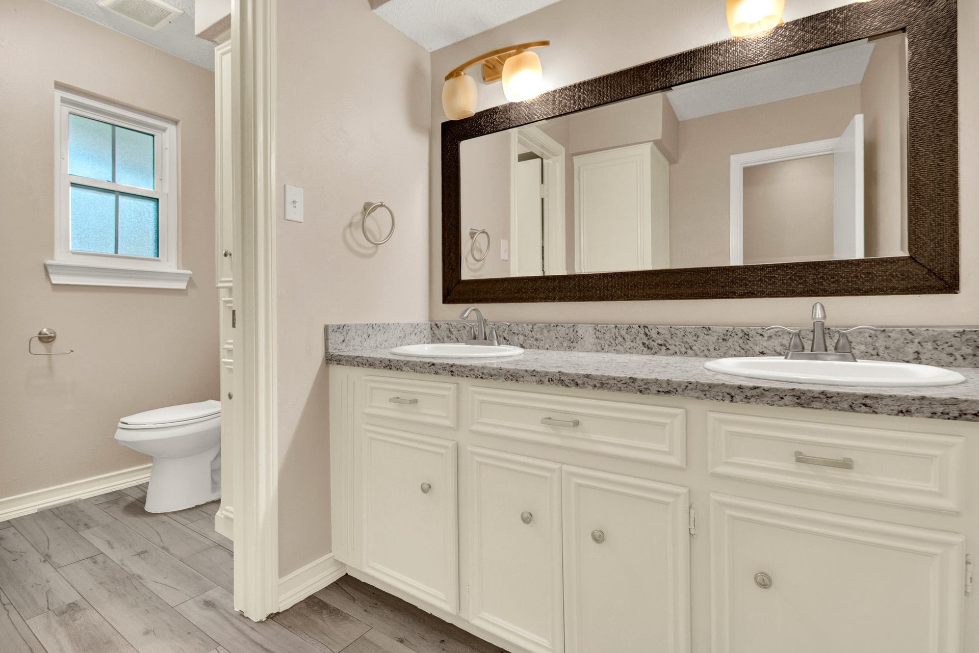 5315 Lawn Arbor Drive, Houston, TX 77066 5315 Lawn Arbor Drive, Houston, TX 77066