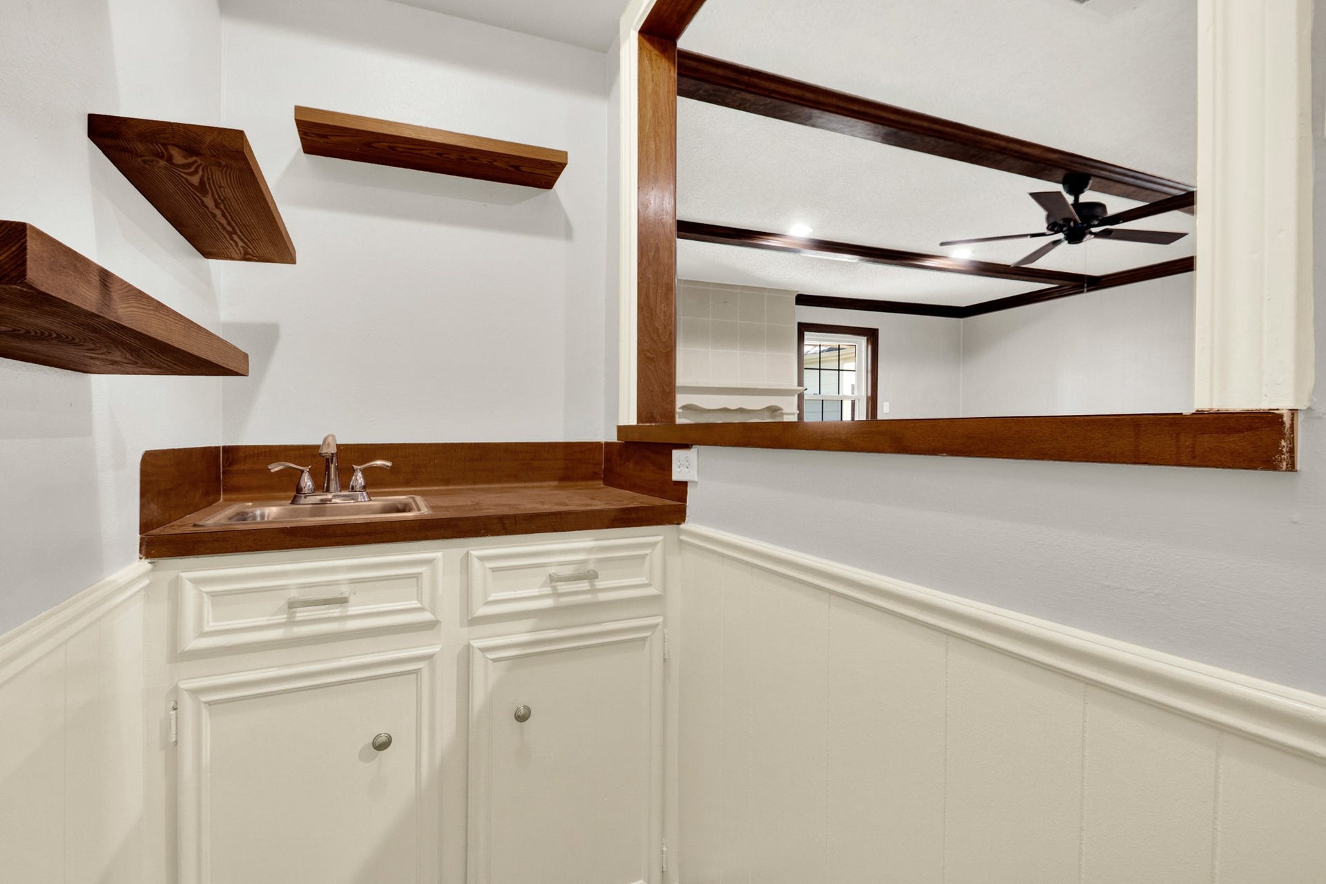 5315 Lawn Arbor Drive, Houston, TX 77066 5315 Lawn Arbor Drive, Houston, TX 77066