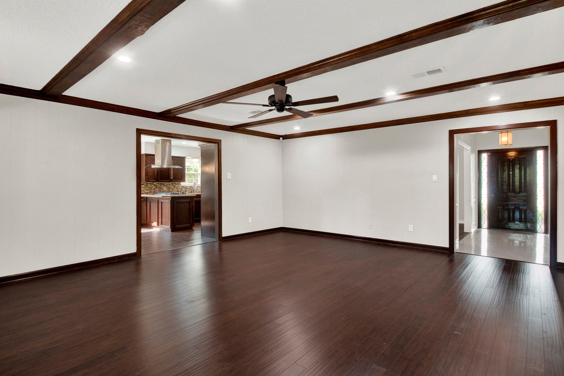 5315 Lawn Arbor Drive, Houston, TX 77066 5315 Lawn Arbor Drive, Houston, TX 77066