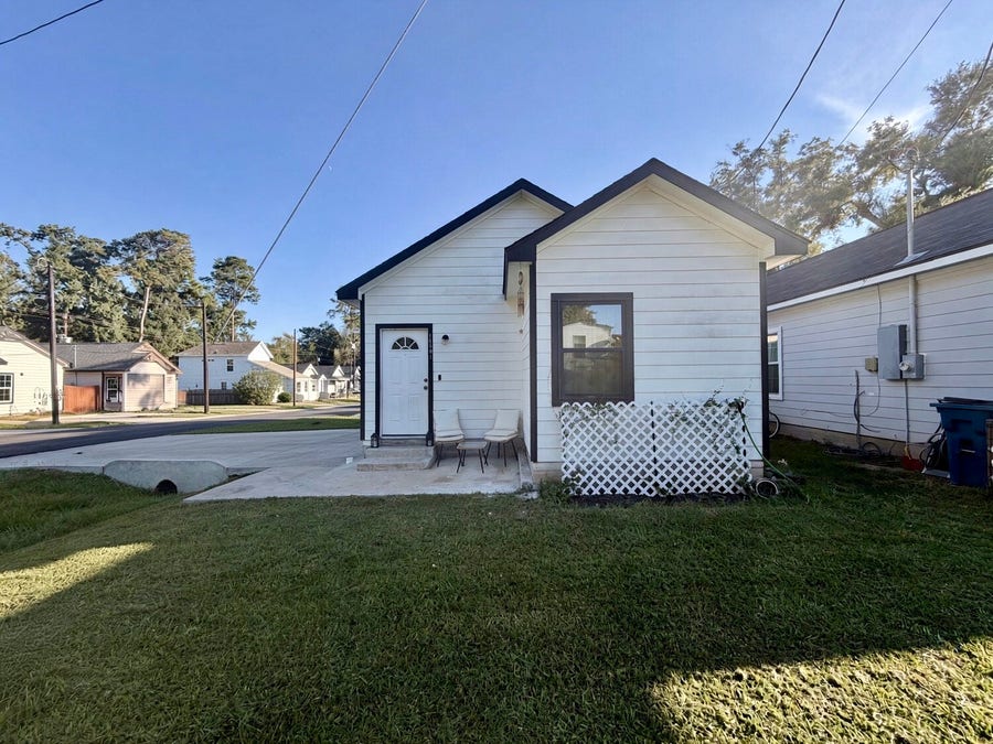 Property photo for 16601 E Ivanhoe, Montgomery, TX