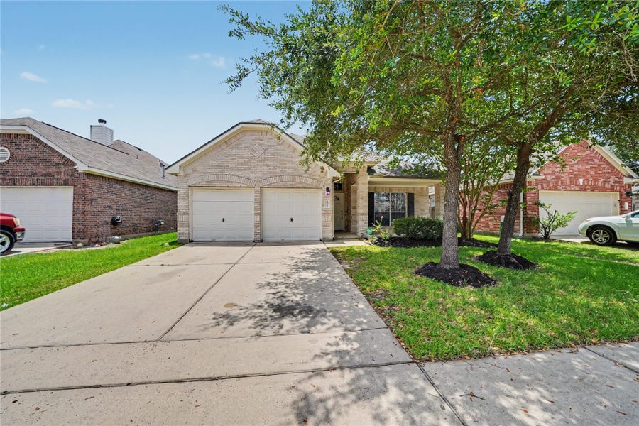 Property photo for 10035 Arcadian Springs Lane, Tomball, TX