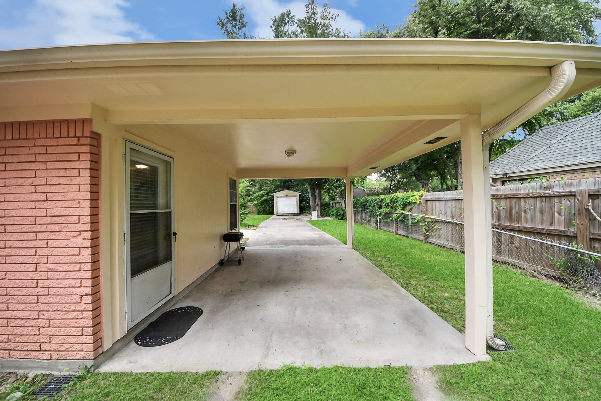 16307 Amcreek Road, Houston, TX 77068 16307 Amcreek Road, Houston, TX 77068