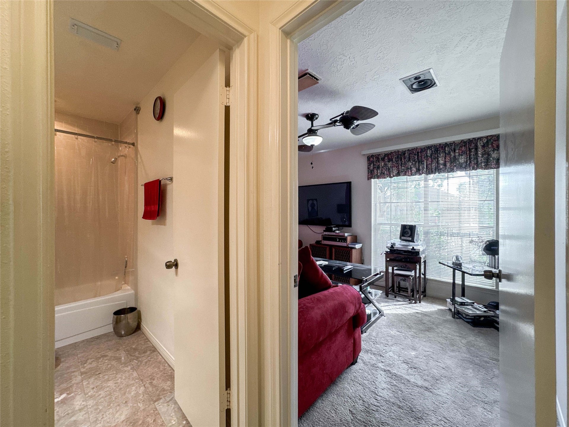 16747 Square Rigger Lane, Friendswood, TX 77546 16747 Square Rigger Lane, Friendswood, TX 77546