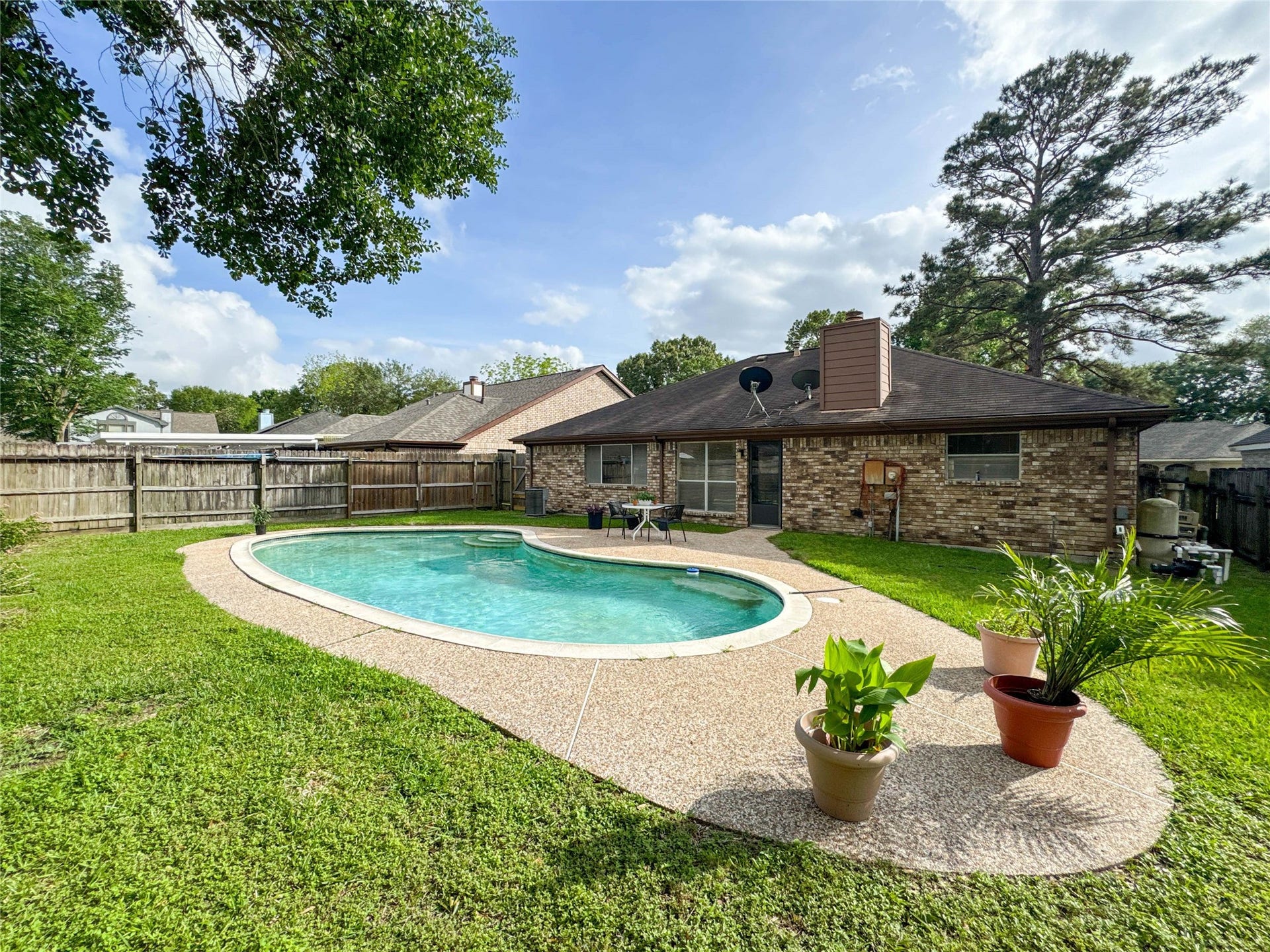 16747 Square Rigger Lane, Friendswood, TX 77546 16747 Square Rigger Lane, Friendswood, TX 77546