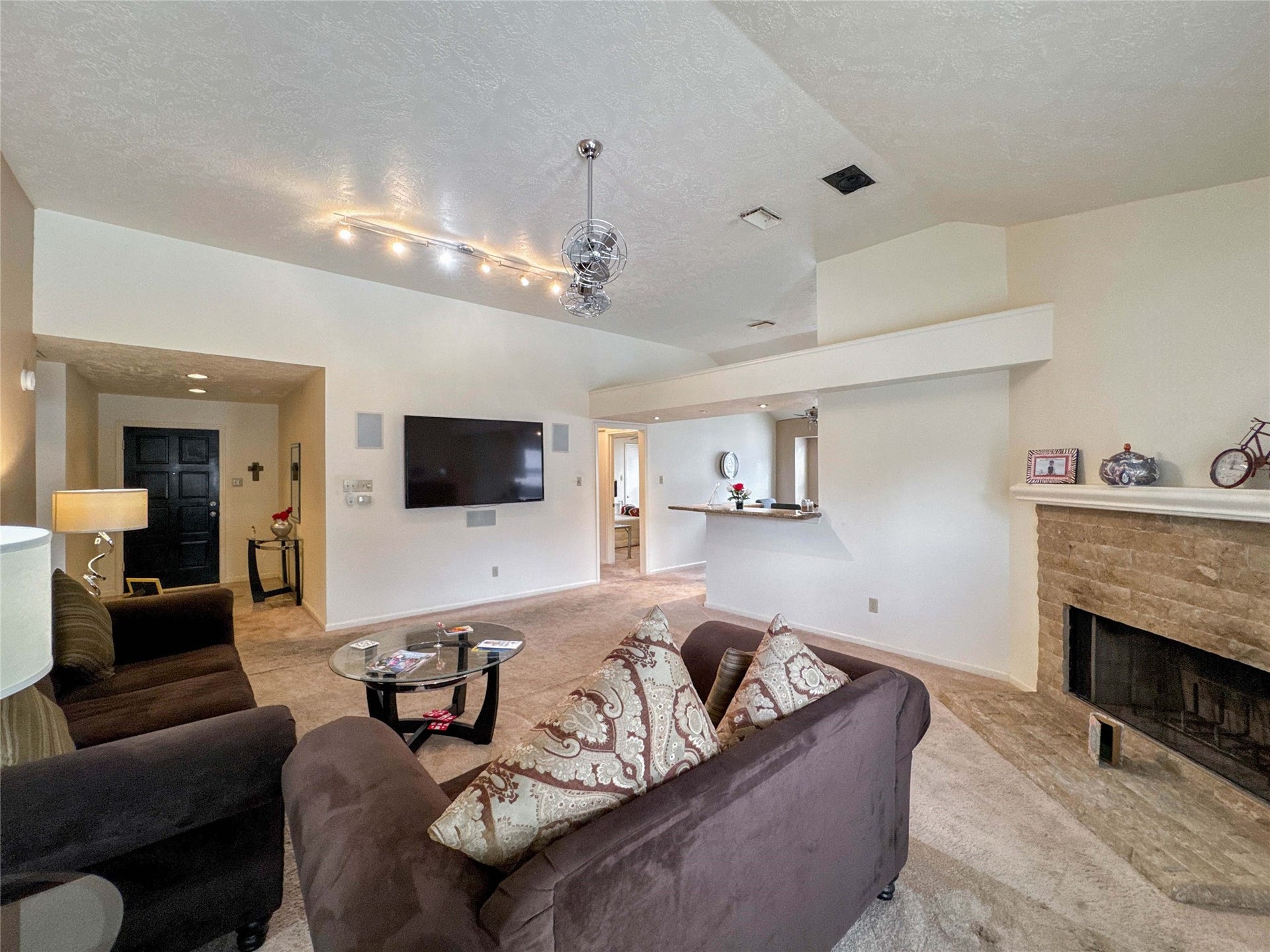 16747 Square Rigger Lane, Friendswood, TX 77546 16747 Square Rigger Lane, Friendswood, TX 77546