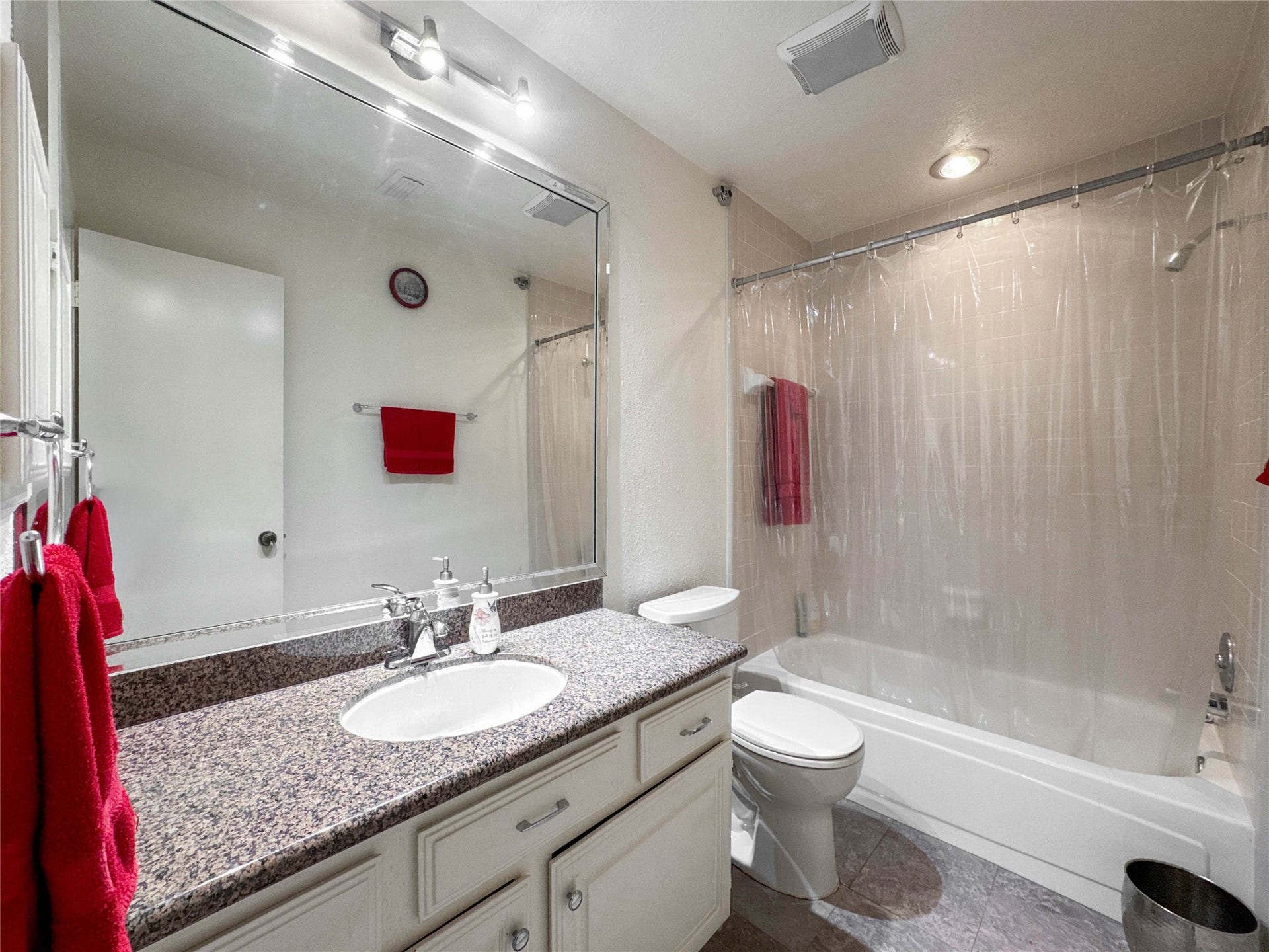 16747 Square Rigger Lane, Friendswood, TX 77546 16747 Square Rigger Lane, Friendswood, TX 77546