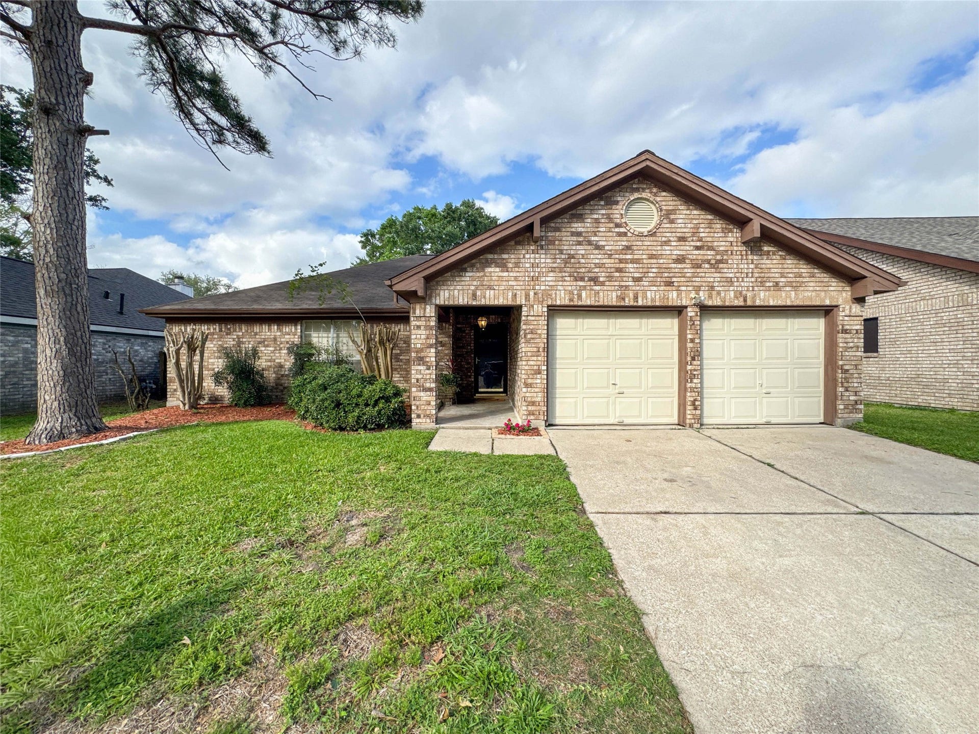16747 Square Rigger Lane, Friendswood, TX 77546 16747 Square Rigger Lane, Friendswood, TX 77546