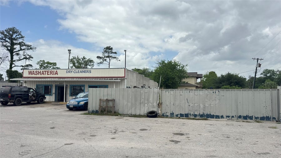Property photo for 6513 Laura Koppe Road, Houston, TX