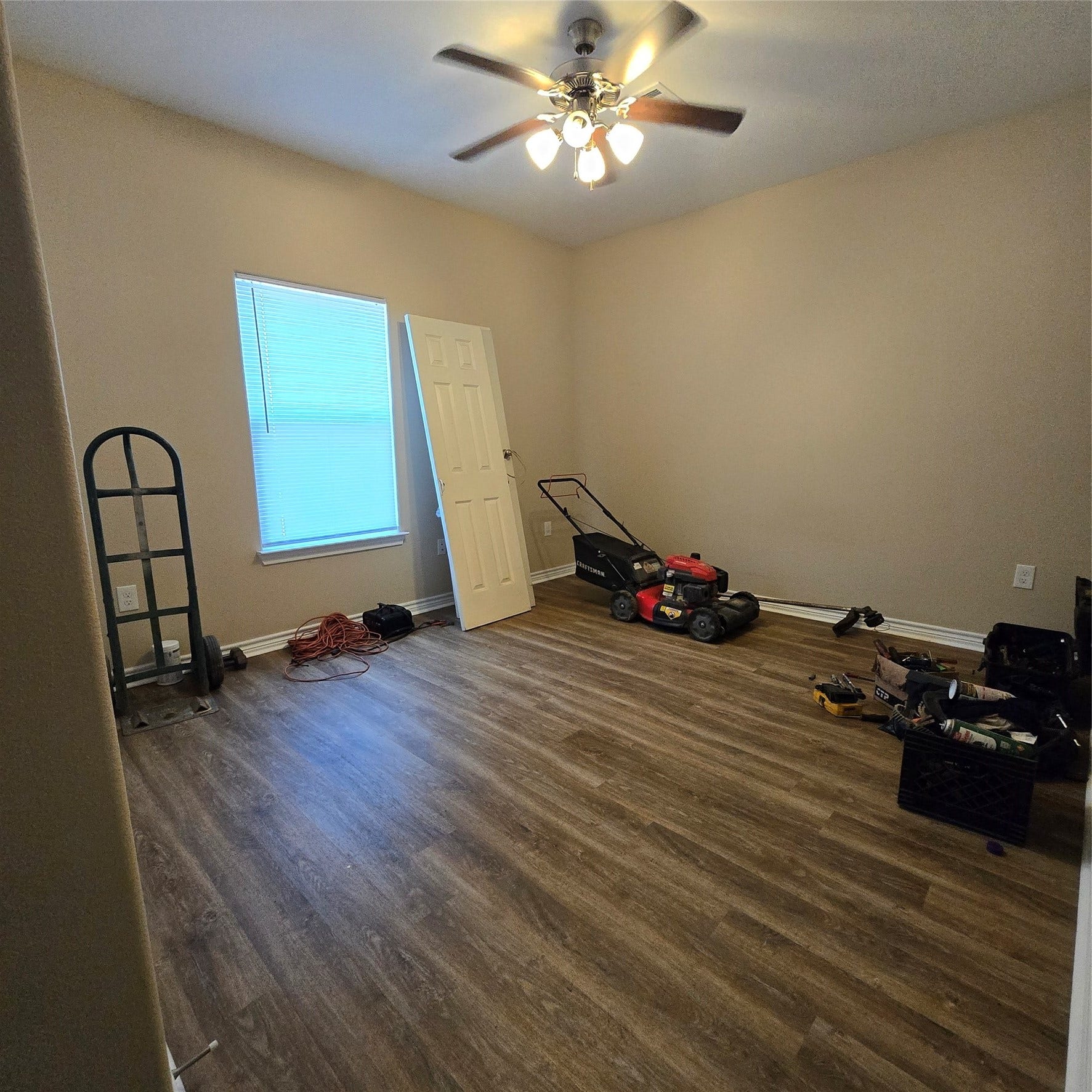 11821 Cardiff Road, Houston, TX 77076 Second Bedroom