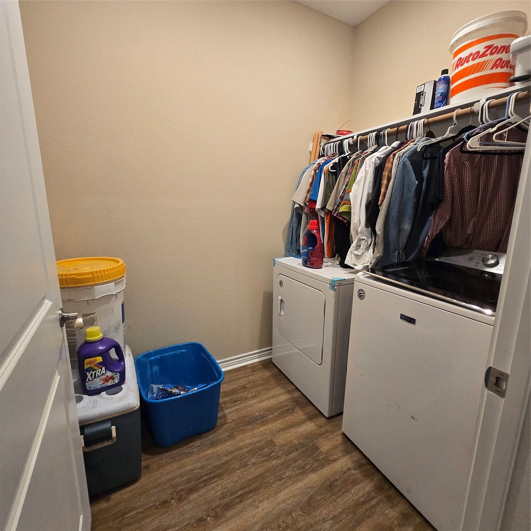 11821 Cardiff Road, Houston, TX 77076 Laundry room