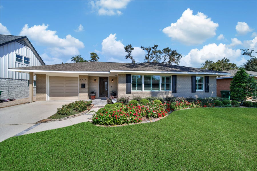 Property photo for 6318 Woodbrook Lane, Houston, TX