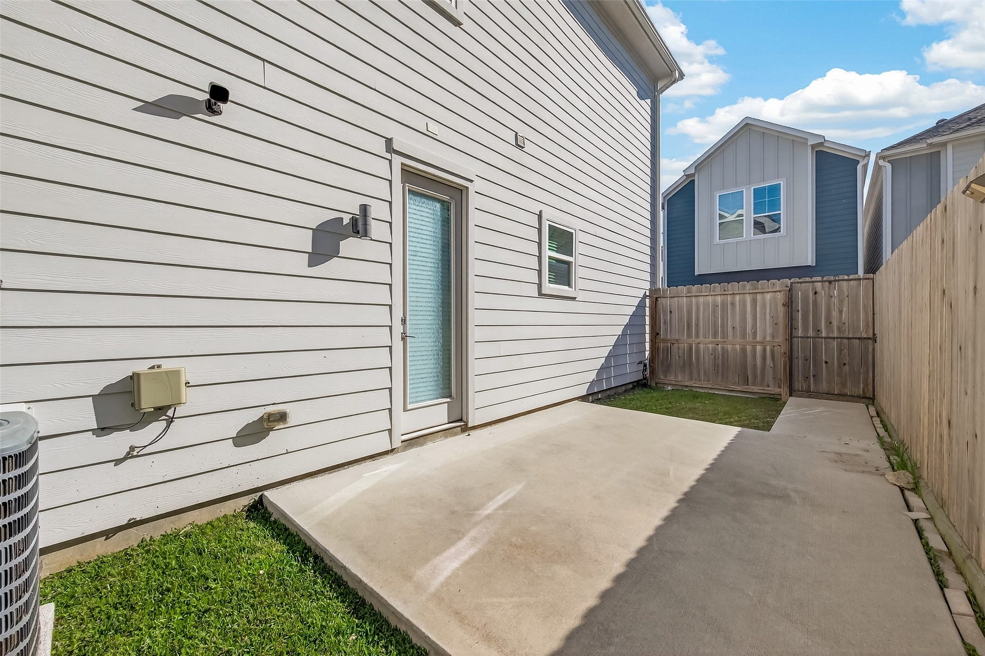 1257 W Tidwell Road, Houston, TX 77091 1257 W Tidwell Road, Houston, TX 77091