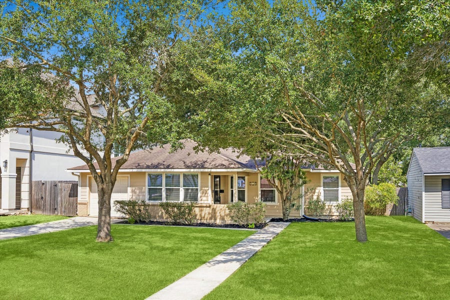 Property photo for 140 Pamellia Drive, Bellaire, TX