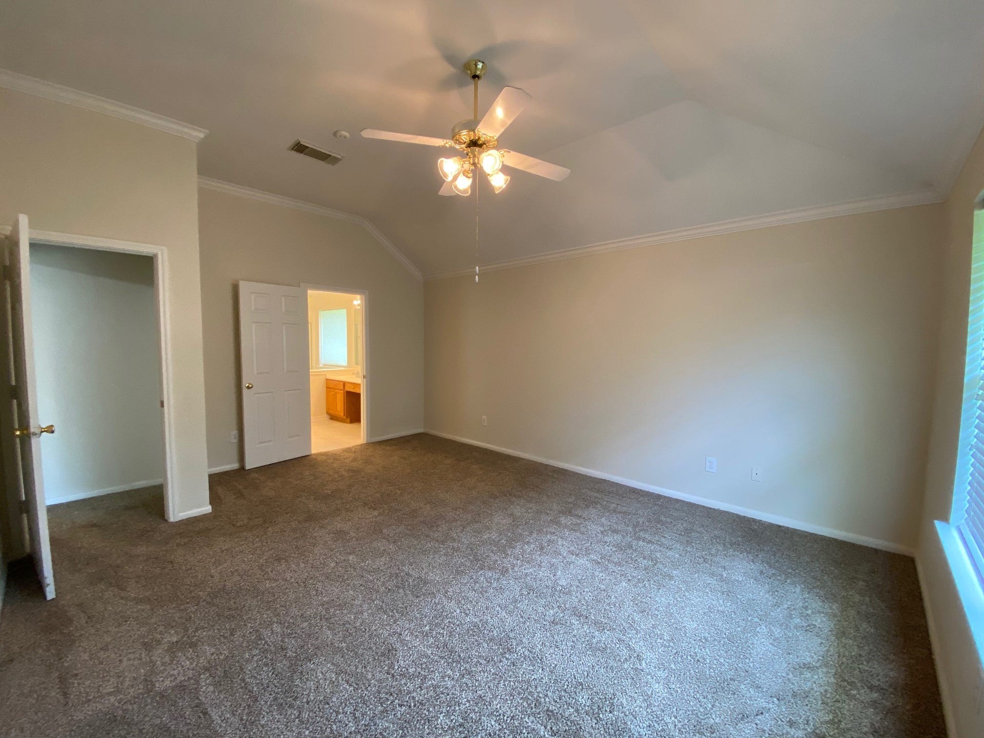 3635 Sheldon Drive, Pearland, TX 77584
