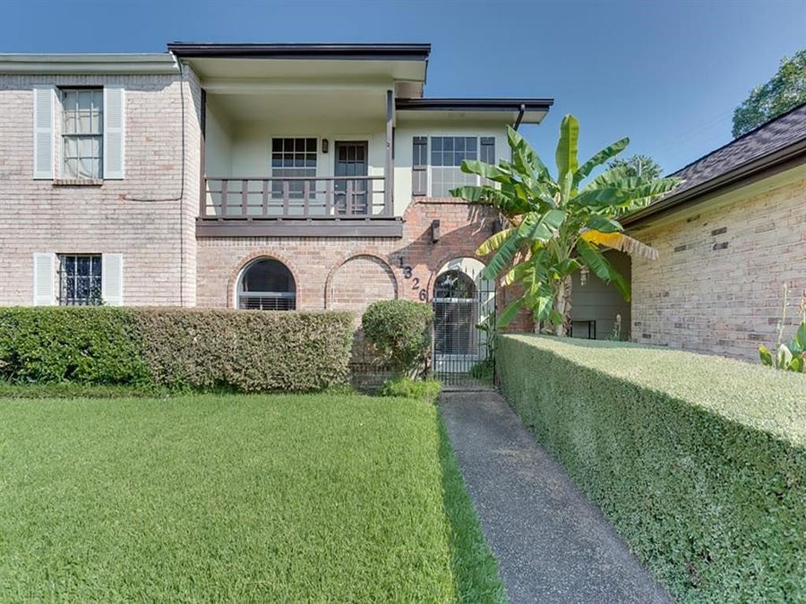 Property photo for 1326 Town Circle Circle, #1, Baytown, TX
