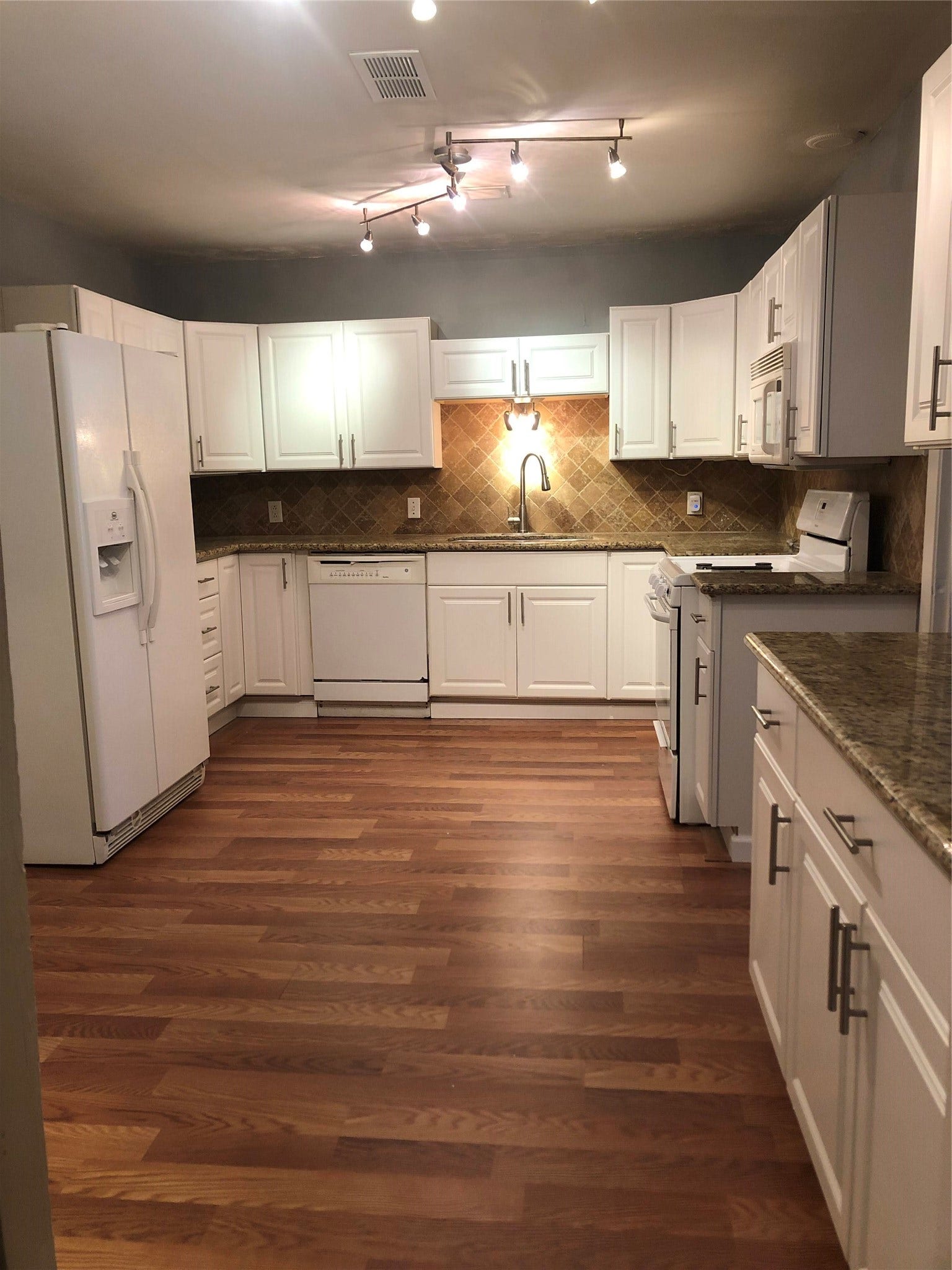 3022 Tarpey Avenue, Texas City, TX 77590 3022 Tarpey Avenue, Texas City, TX 77590
