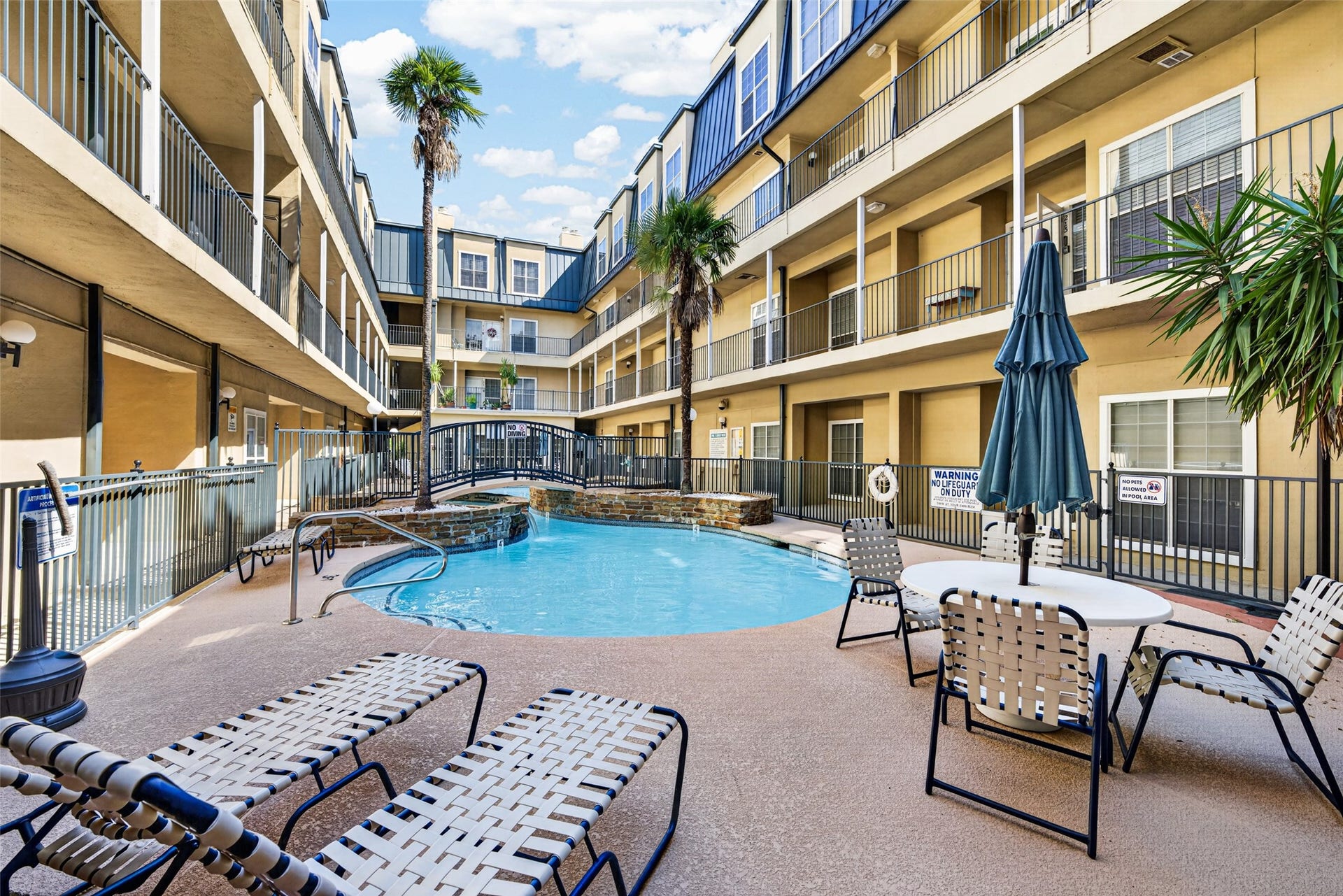 921 Marine Drive, #111, Galveston, TX 77550