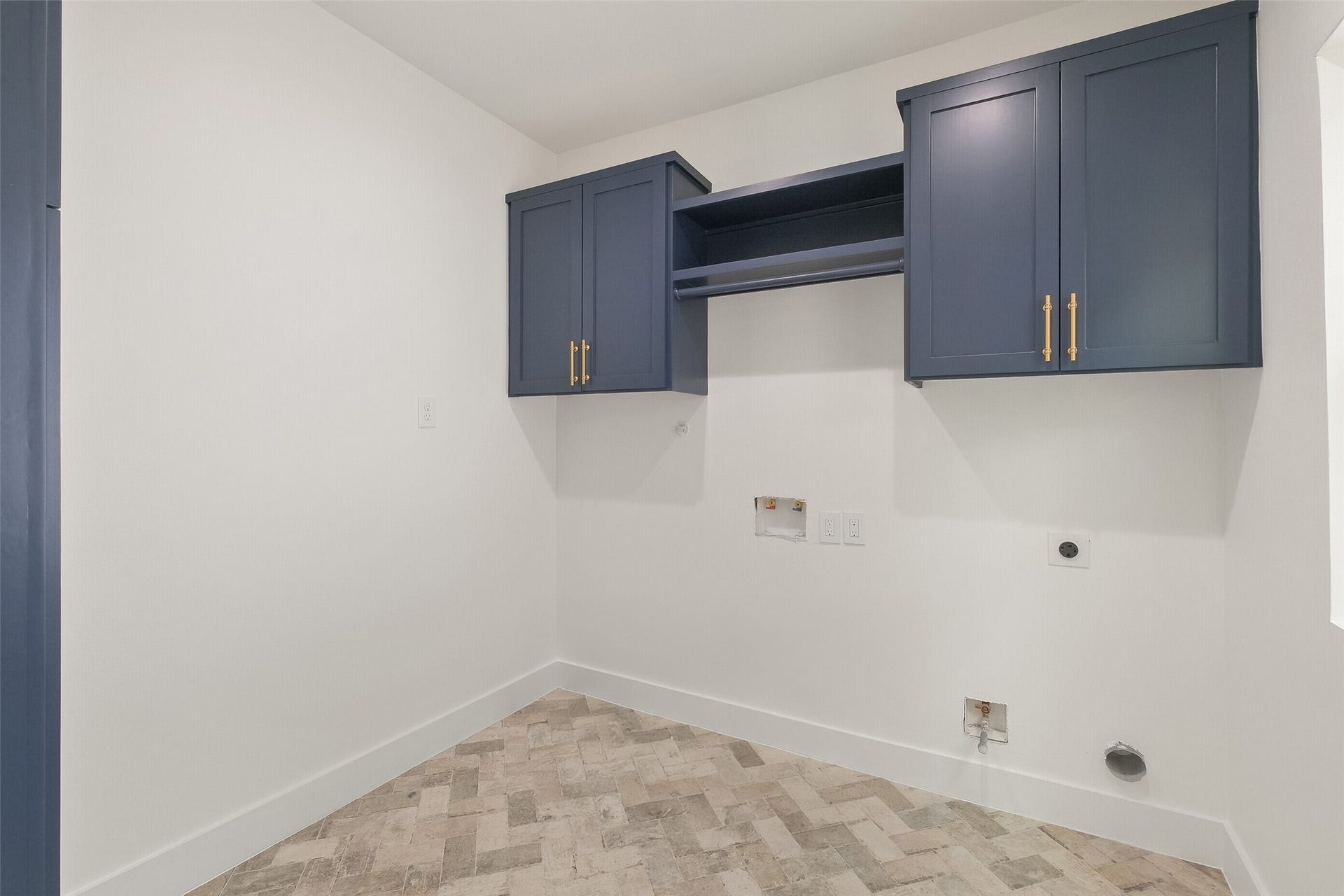 3327 Freshmeadows Drive, Houston, TX 77063 3327 Freshmeadows Drive, Houston, TX 77063