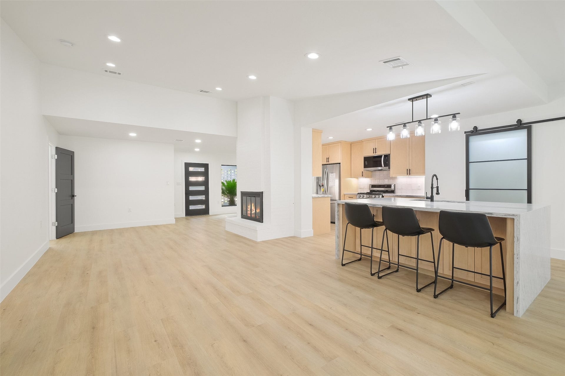 3327 Freshmeadows Drive, Houston, TX 77063 3327 Freshmeadows Drive, Houston, TX 77063
