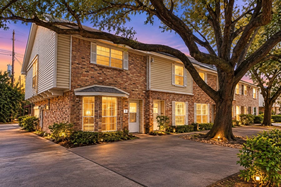 Property photo for 10652 Hazelhurst Drive, #29, Houston, TX