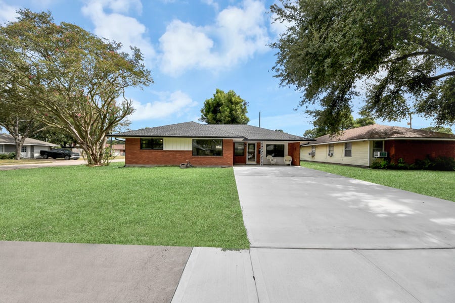 Property photo for 4501 Verdome Lane, Houston, TX