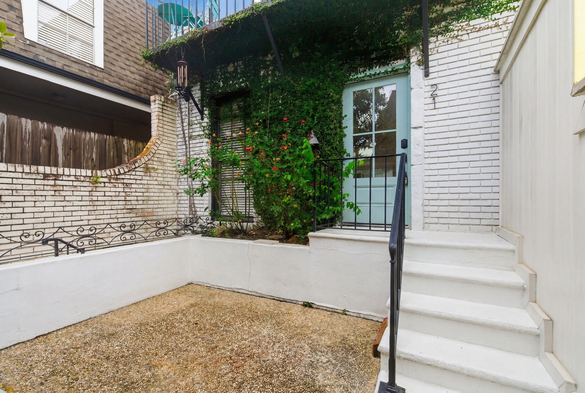 811 Lovett Boulevard, #21, Houston, TX 77006 811 Lovett Boulevard, #21, Houston, TX 77006