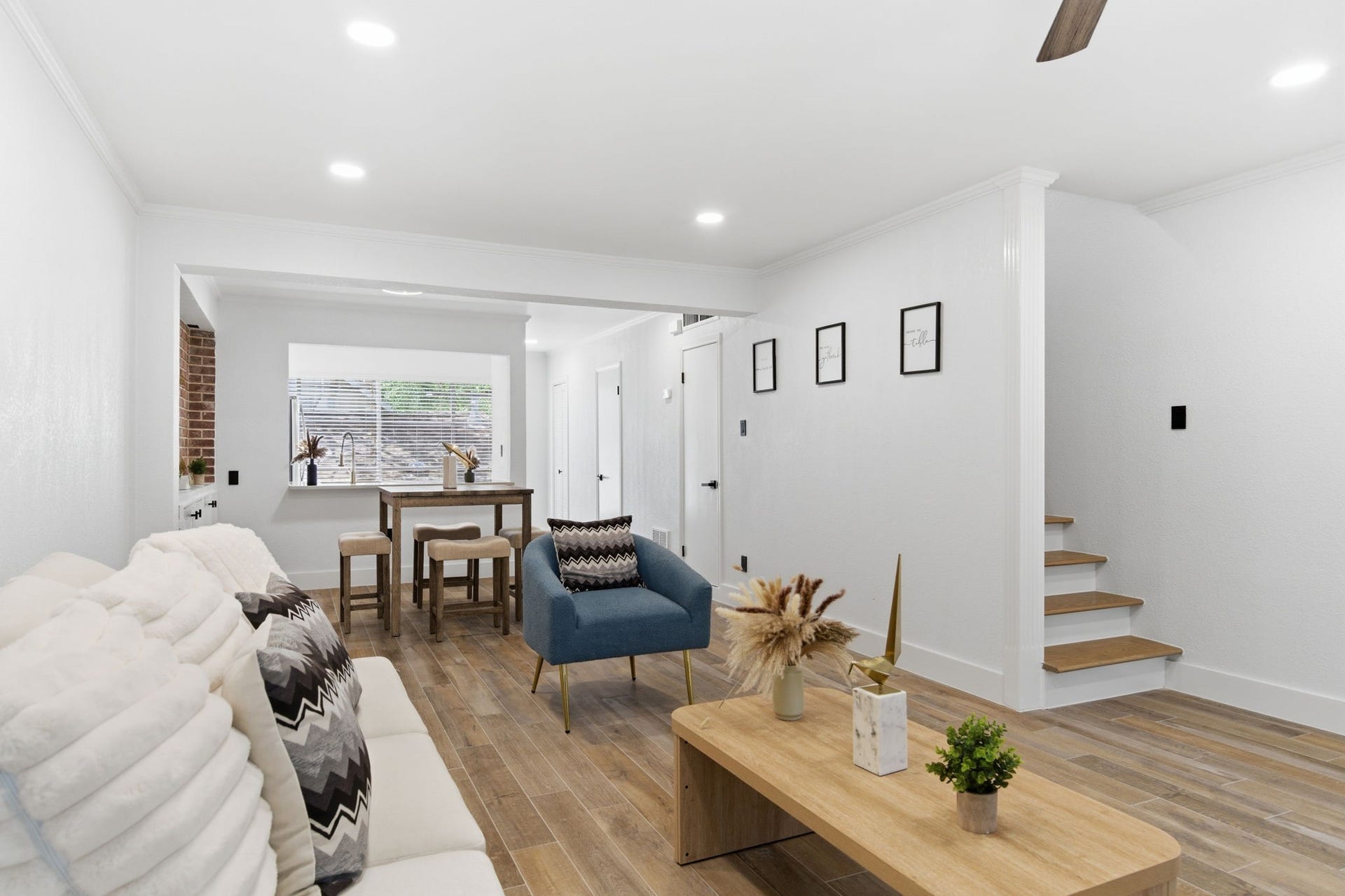 811 Lovett Boulevard, #21, Houston, TX 77006 You can see how naturally the living, dining, and kitchen spaces connect.