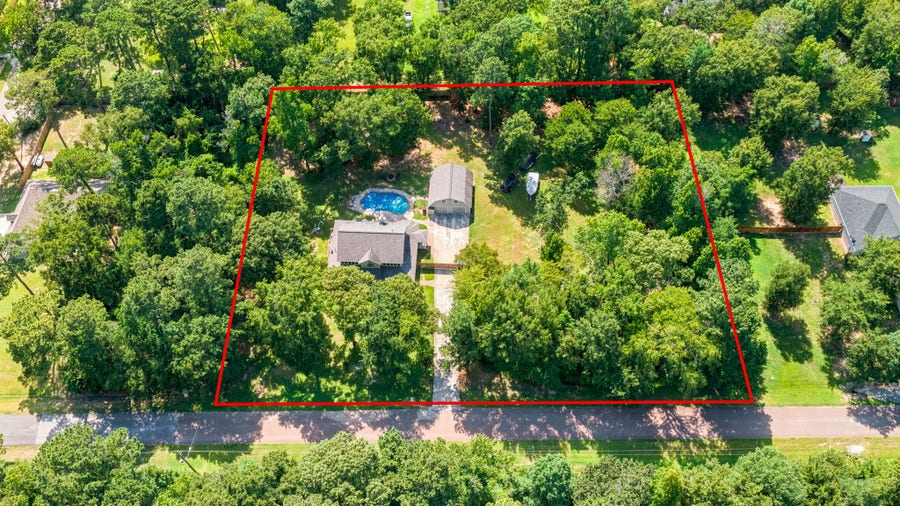 Property photo for 15217 Paradise Point Drive, Willis, TX