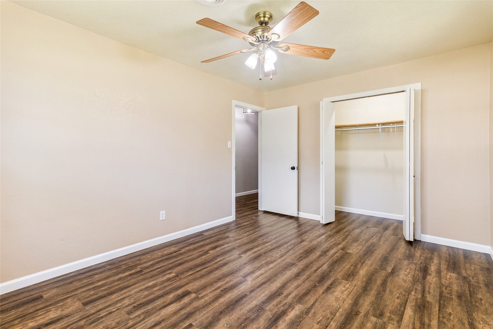 404 S 14th Street, West Columbia, TX 77486 Additional view of Bedroom #2 and the closet space