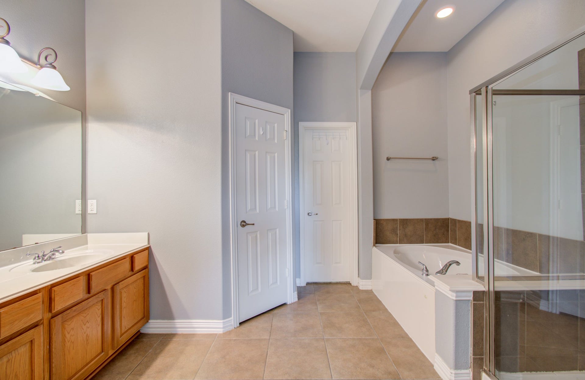 9106 Sunlight Oak Lane, Houston, TX 77070 9106 Sunlight Oak Lane, Houston, TX 77070